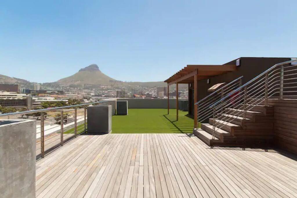 Apartment Modern 2 Bedroom In Chapel Towers - Beautiful Table Mountain View