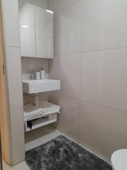 Apartamento Modern 2 Bedroom In Chapel Towers - Beautiful Table Mountain View